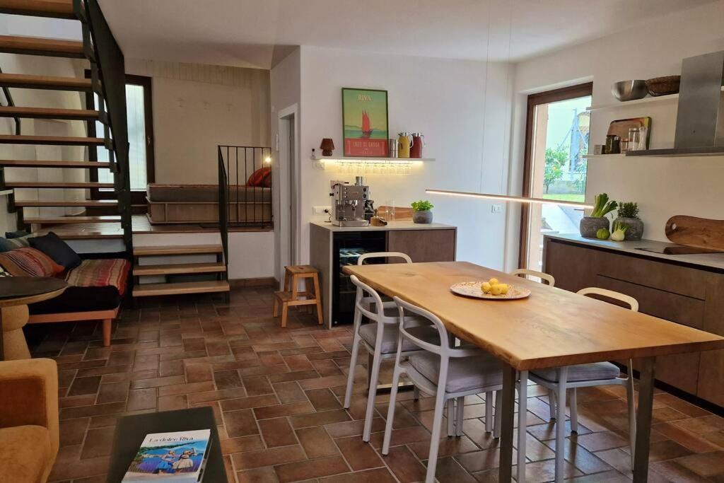 Ferienhaus Giovanna's Home, Historic Town House With Garden Riva del Garda